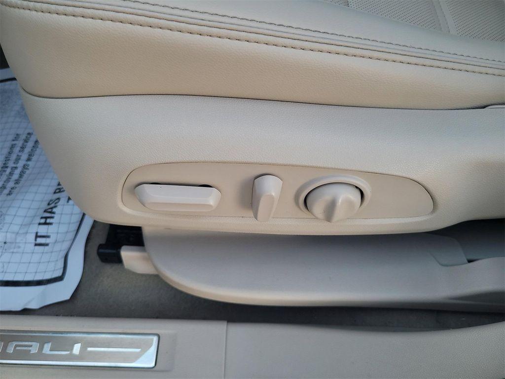 used 2021 GMC Acadia car, priced at $27,408