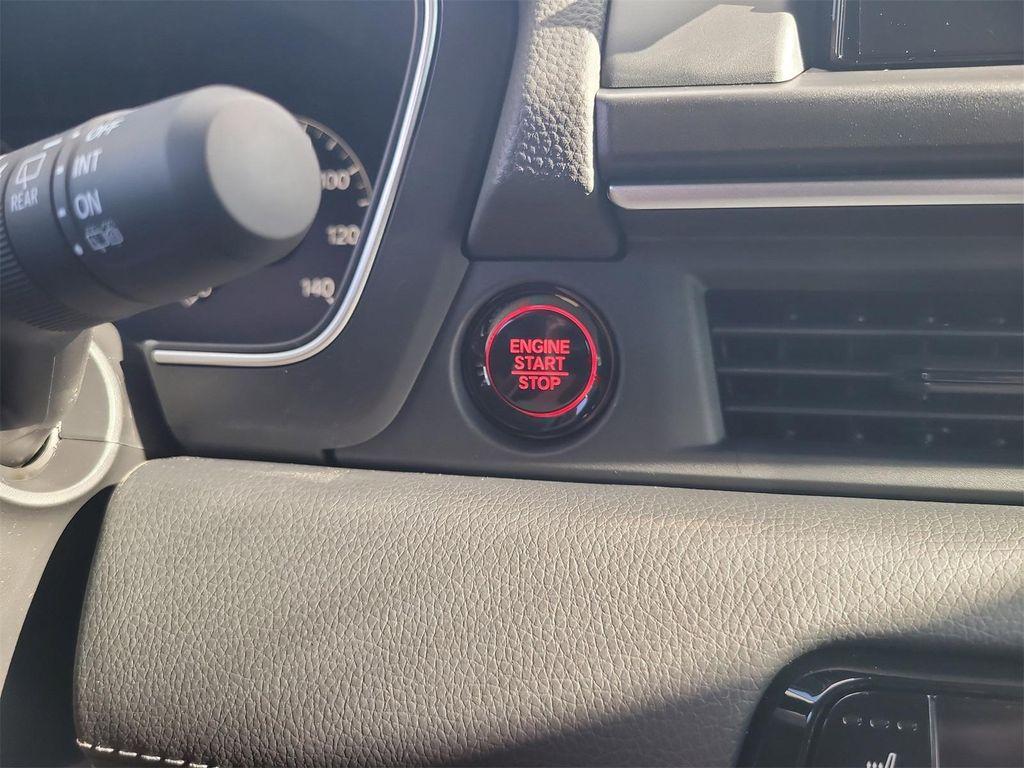 new 2025 Honda Pilot car, priced at $45,450