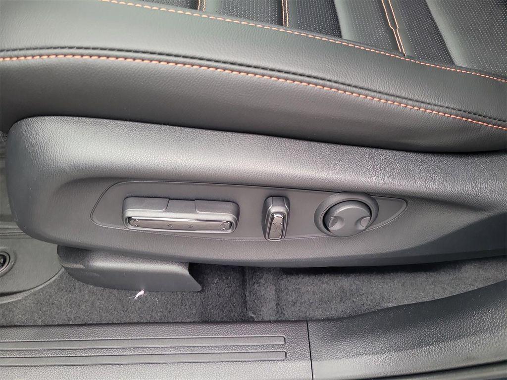 new 2026 Honda CR-V Hybrid car, priced at $38,925