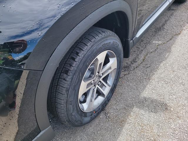 new 2025 Honda Pilot car, priced at $43,950