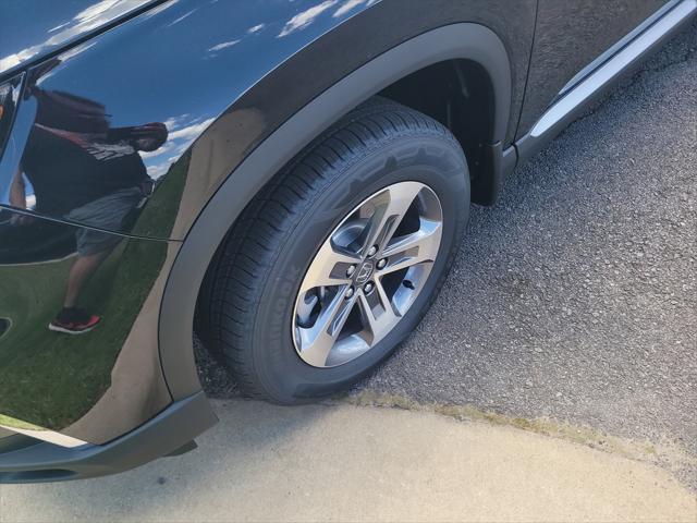 new 2025 Honda Pilot car, priced at $43,950
