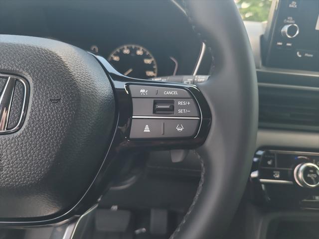 new 2025 Honda Pilot car, priced at $43,950