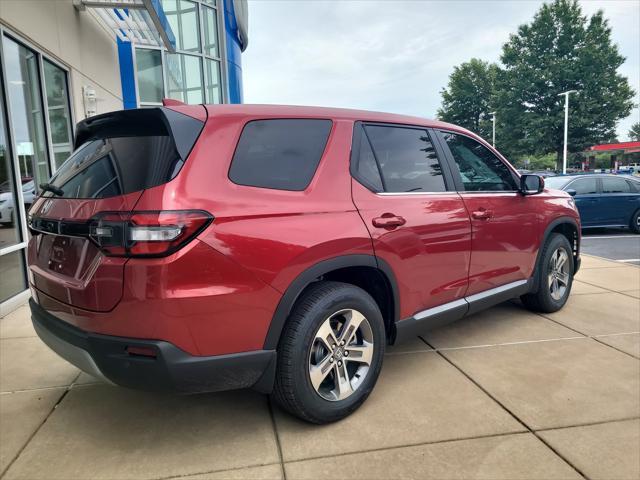 new 2025 Honda Pilot car, priced at $44,405