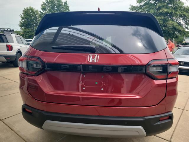 new 2025 Honda Pilot car, priced at $44,405