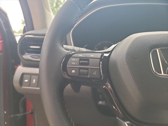 new 2025 Honda Pilot car, priced at $44,405