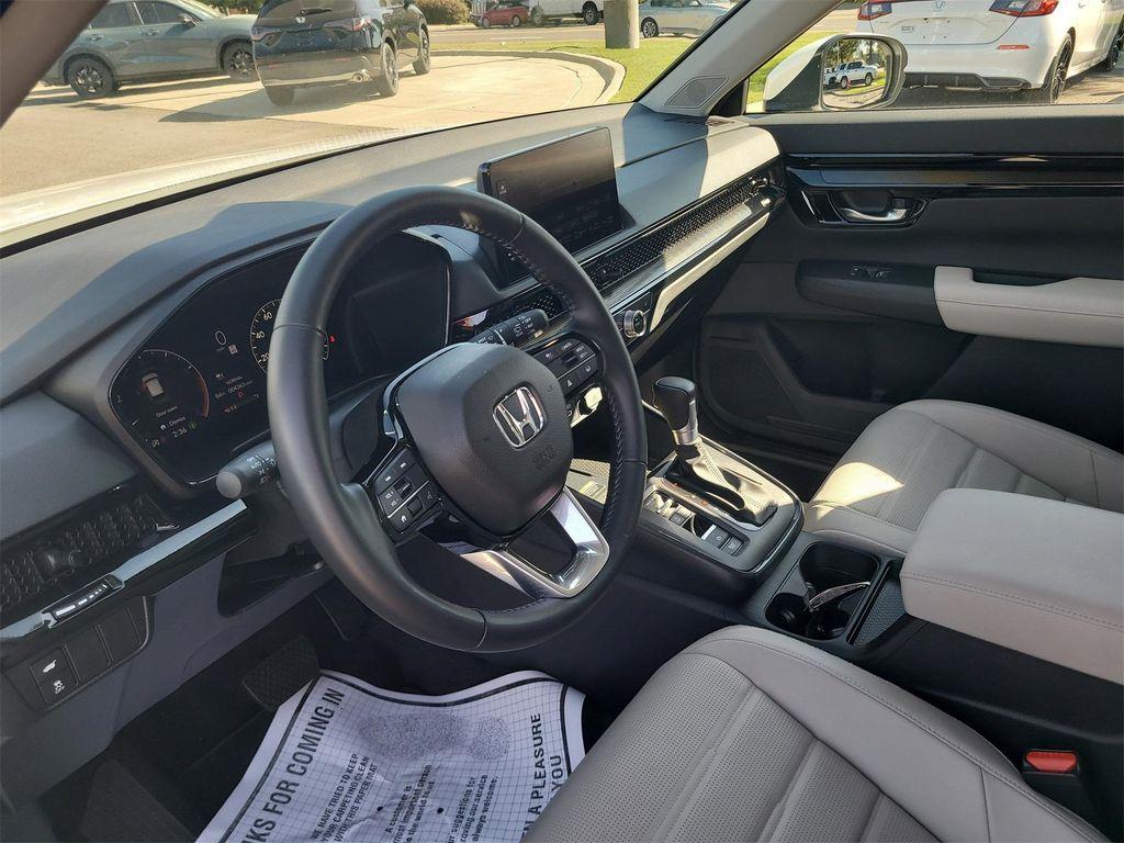 used 2025 Honda CR-V car, priced at $34,888