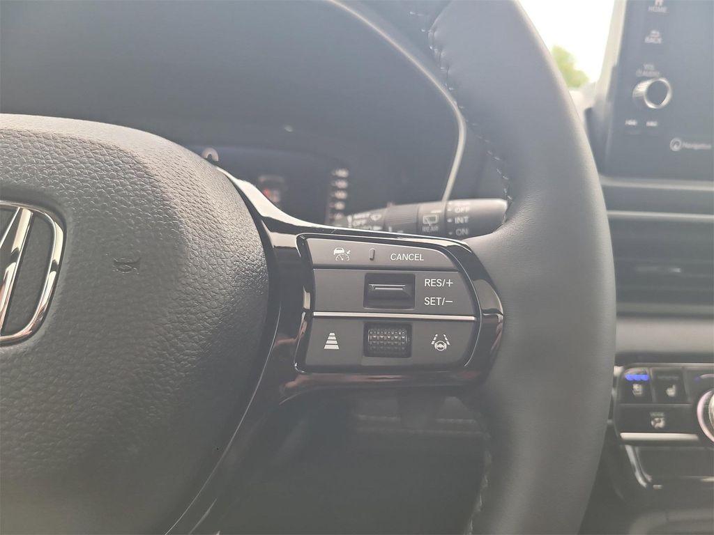 new 2025 Honda Pilot car, priced at $54,530
