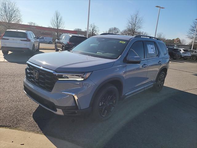 new 2025 Honda Pilot car, priced at $49,443