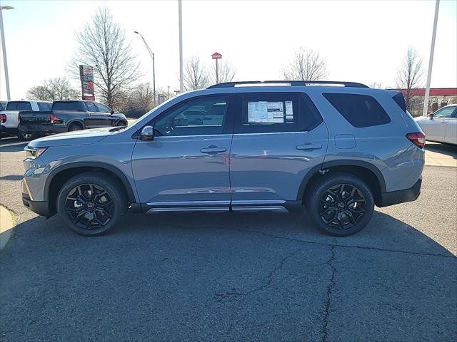 new 2025 Honda Pilot car, priced at $49,443