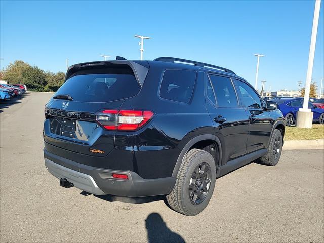 new 2025 Honda Pilot car, priced at $47,833