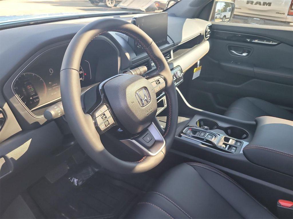 new 2025 Honda Pilot car, priced at $51,350