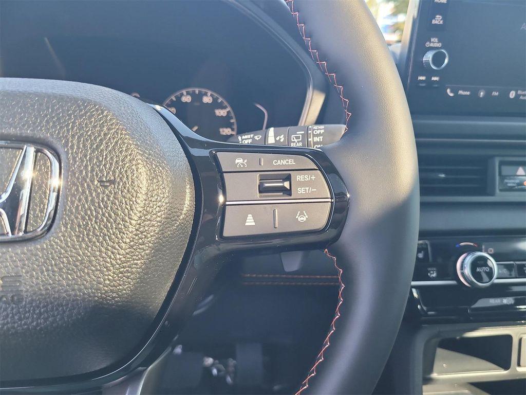 new 2025 Honda Pilot car, priced at $51,350