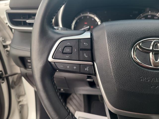 used 2022 Toyota Highlander car, priced at $33,888