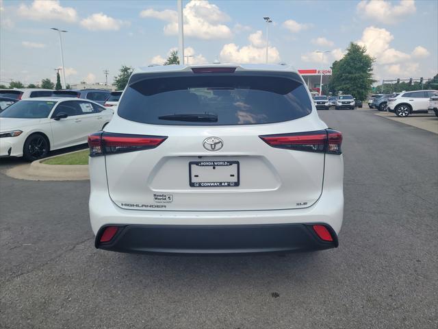 used 2022 Toyota Highlander car, priced at $33,888
