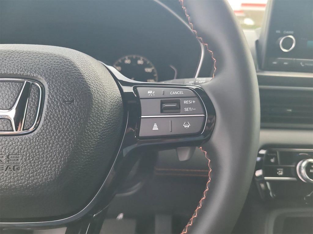 new 2025 Honda Pilot car, priced at $44,250