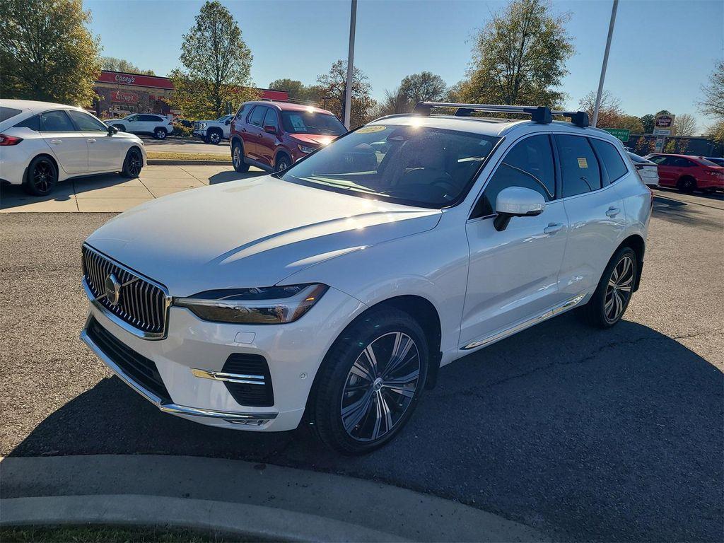 used 2022 Volvo XC60 car, priced at $33,298