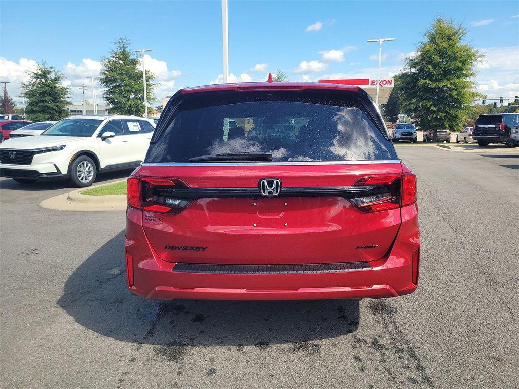 new 2026 Honda Odyssey car, priced at $45,387