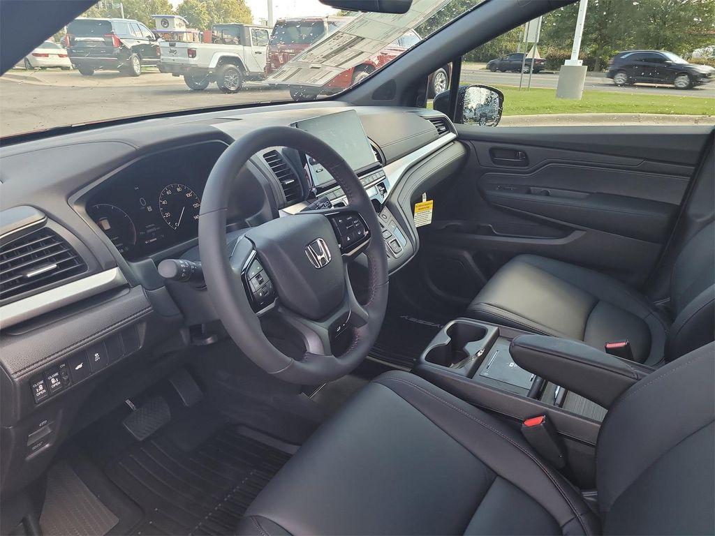 new 2026 Honda Odyssey car, priced at $45,387