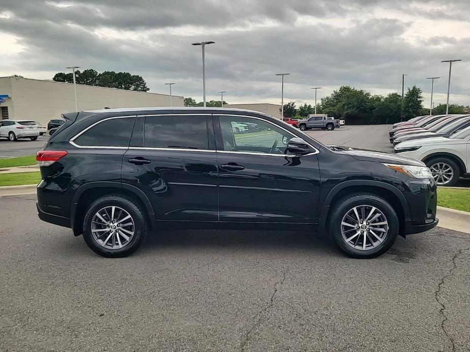 used 2018 Toyota Highlander car, priced at $25,993