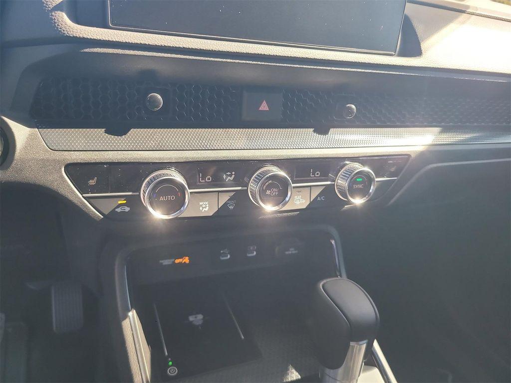 new 2026 Honda CR-V Hybrid car, priced at $40,425