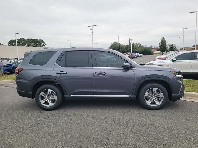 new 2025 Honda Pilot car, priced at $44,269