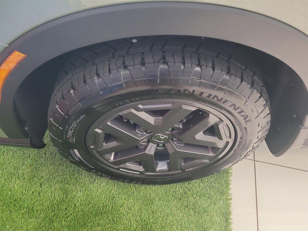 new 2026 Honda CR-V Hybrid car, priced at $42,600