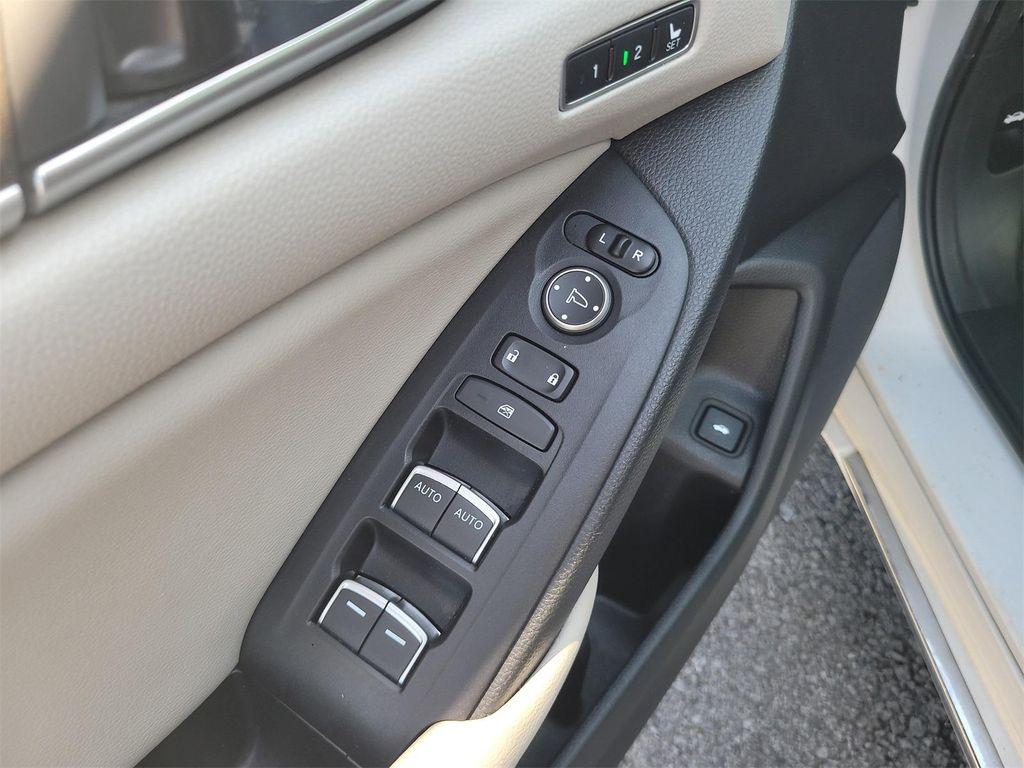 used 2018 Honda Accord Hybrid car, priced at $18,199