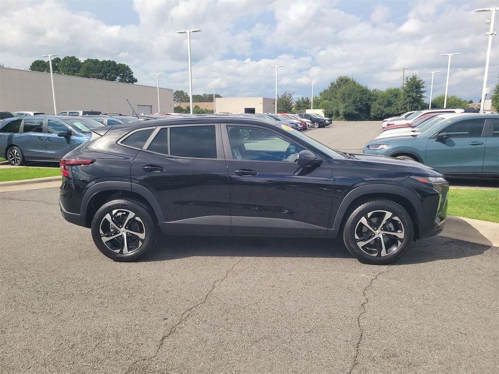 used 2025 Chevrolet Trax car, priced at $22,988