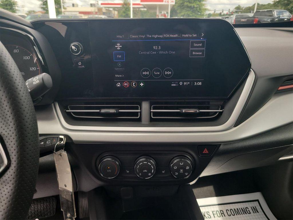 used 2025 Chevrolet Trax car, priced at $22,988