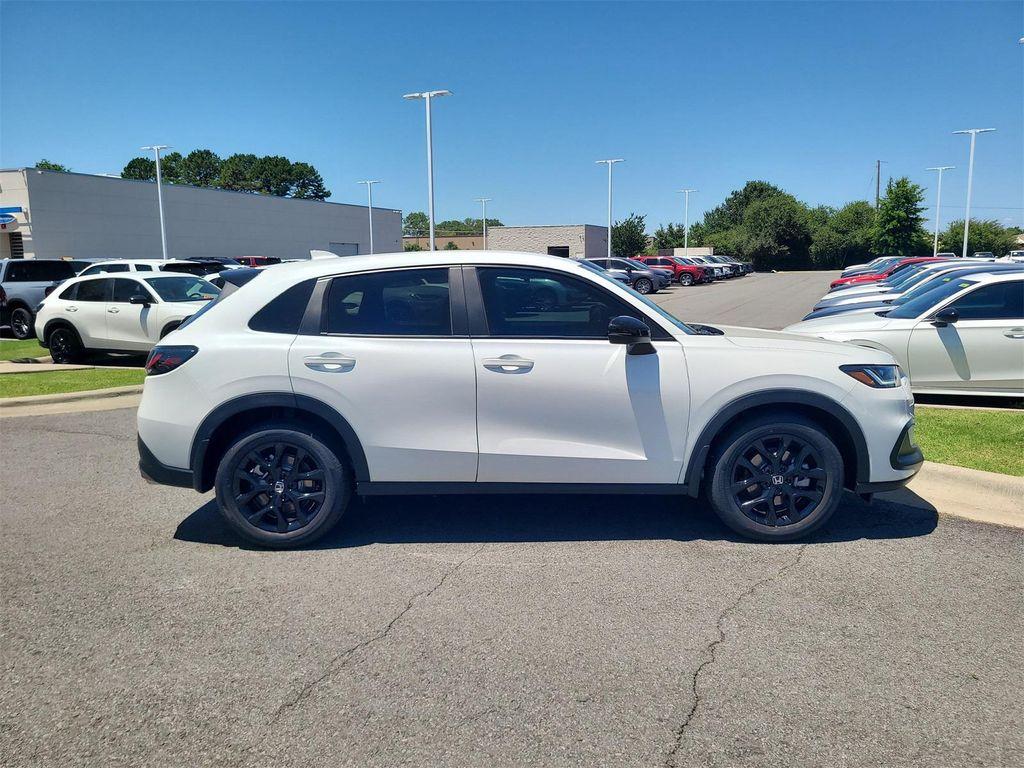 new 2025 Honda HR-V car, priced at $29,850