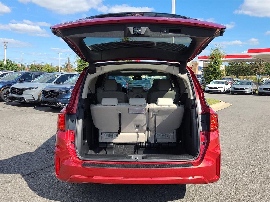 new 2026 Honda Odyssey car, priced at $41,742