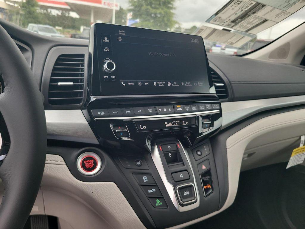 new 2026 Honda Odyssey car, priced at $43,025