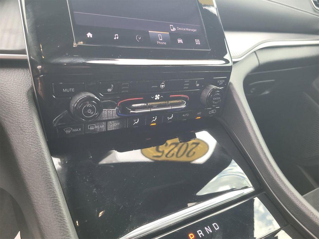 used 2025 Jeep Grand Cherokee car, priced at $35,658