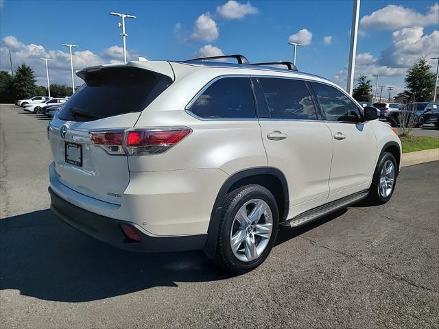 used 2016 Toyota Highlander car, priced at $17,649