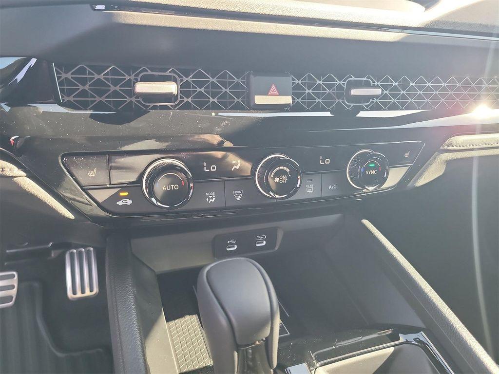 new 2025 Honda Accord Hybrid car, priced at $34,305