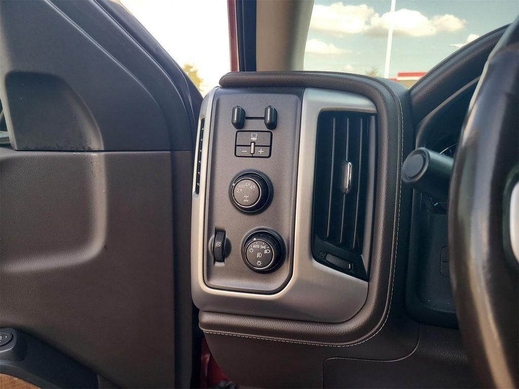 used 2018 GMC Sierra 1500 car, priced at $31,218