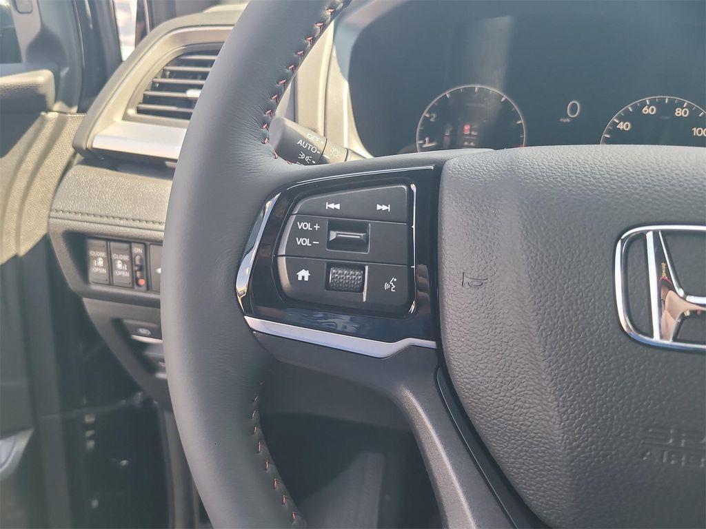 new 2026 Honda Odyssey car, priced at $44,482