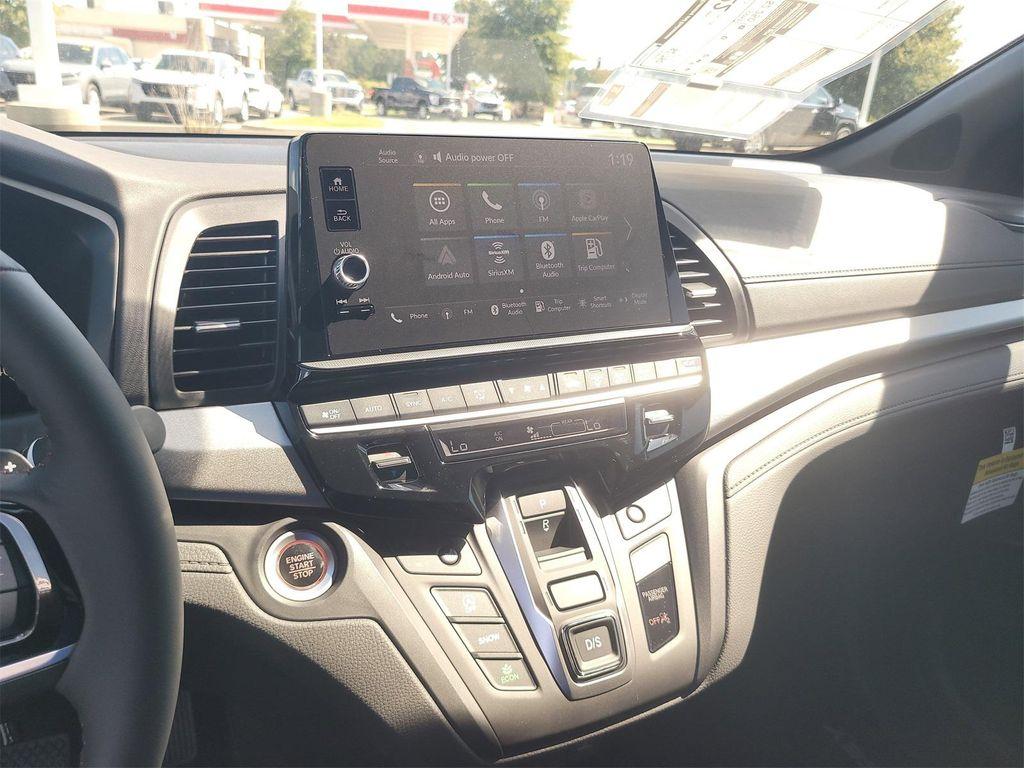 new 2026 Honda Odyssey car, priced at $44,482