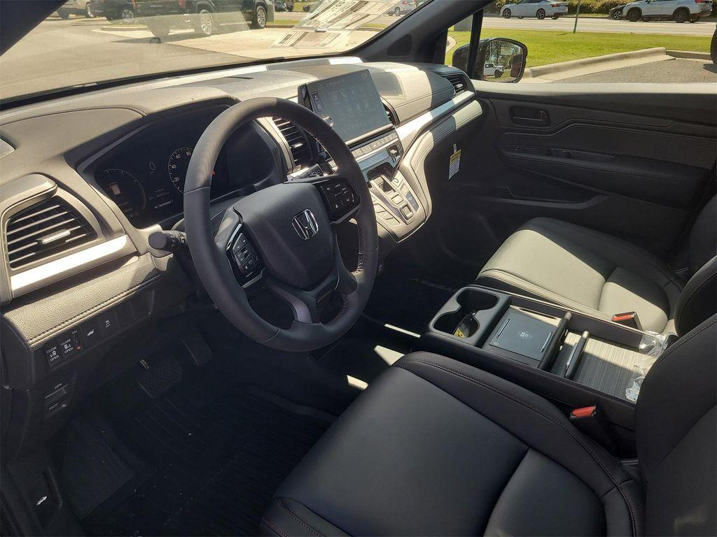 new 2026 Honda Odyssey car, priced at $44,482