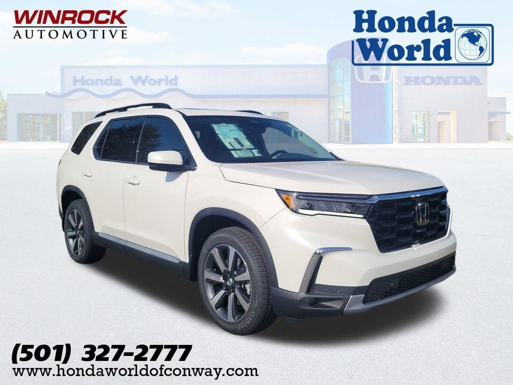 new 2025 Honda Pilot car, priced at $51,550