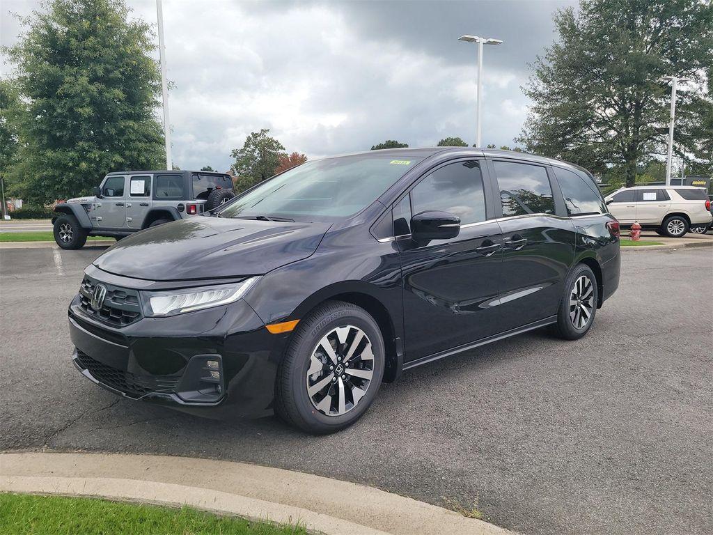 new 2026 Honda Odyssey car, priced at $43,025