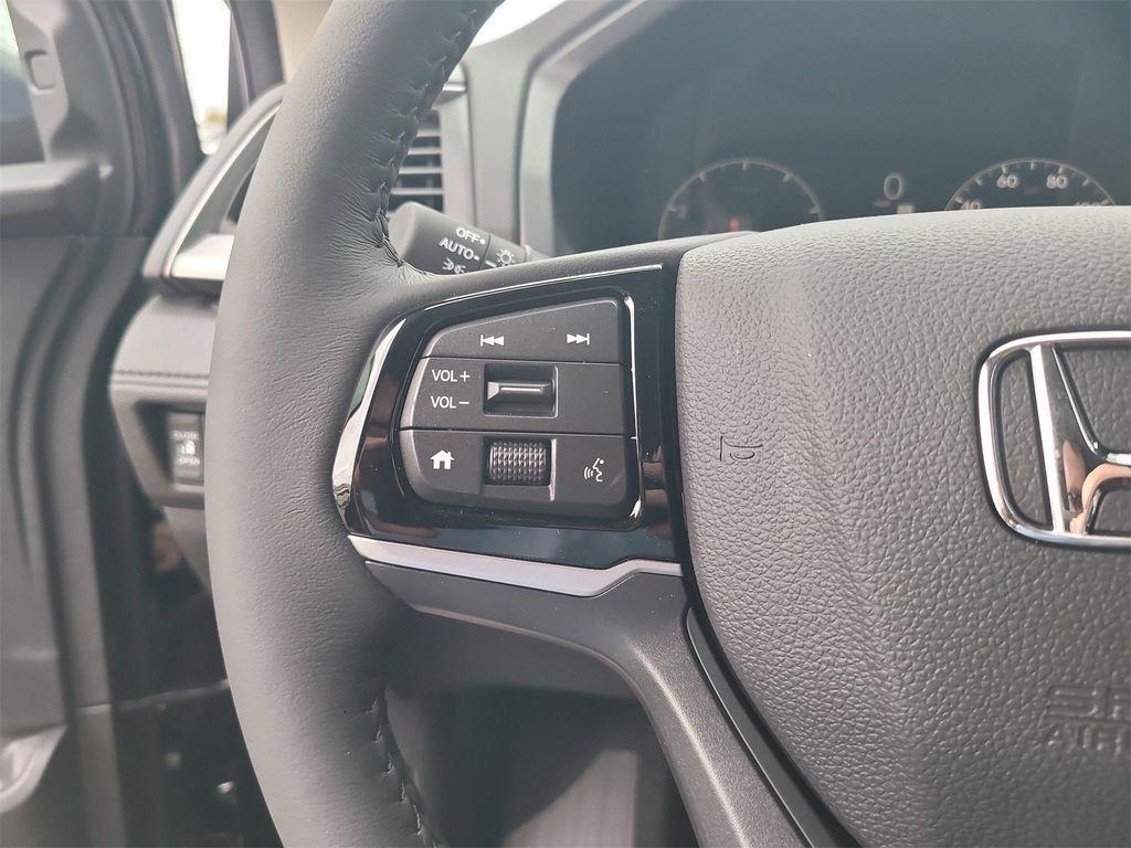 new 2026 Honda Odyssey car, priced at $43,025