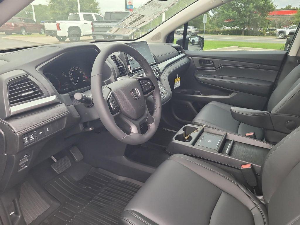 new 2026 Honda Odyssey car, priced at $43,025