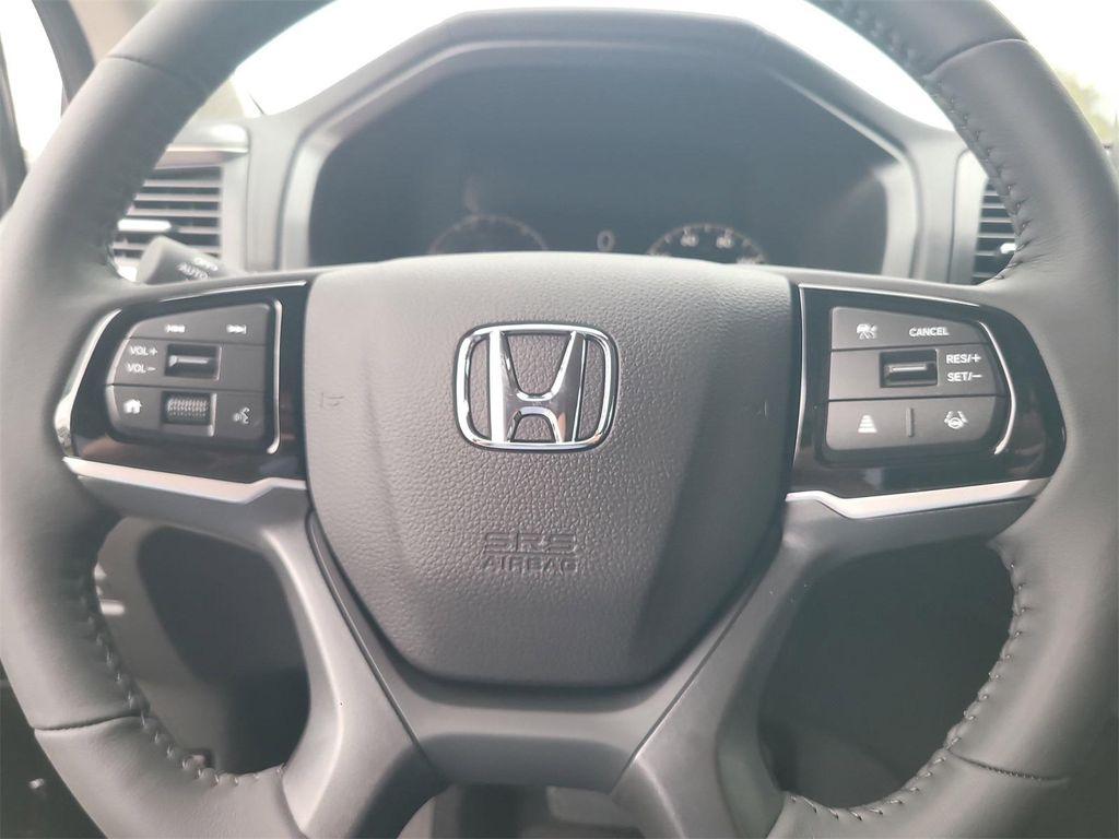new 2026 Honda Odyssey car, priced at $43,025