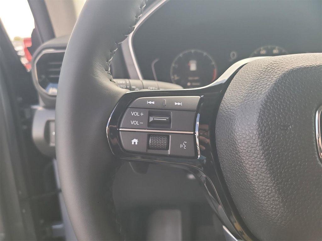 new 2025 Honda Pilot car, priced at $51,280