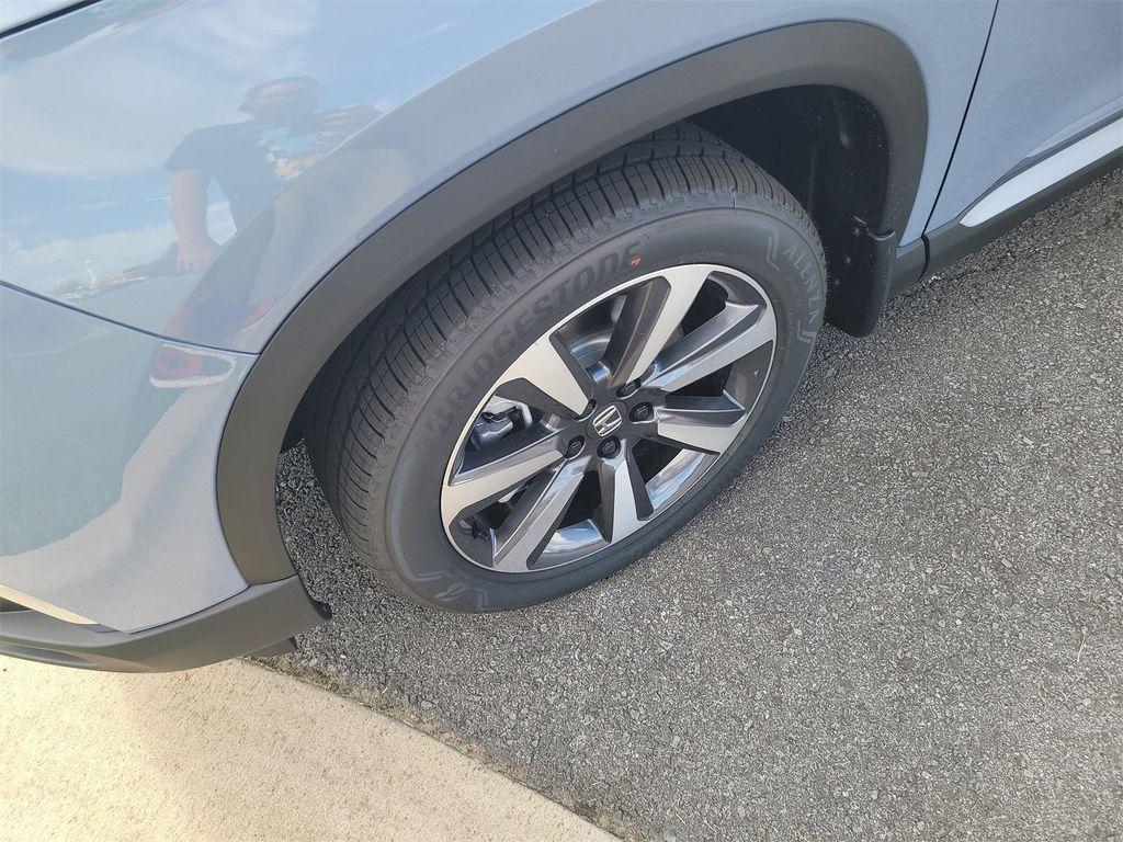 new 2025 Honda Pilot car, priced at $51,280