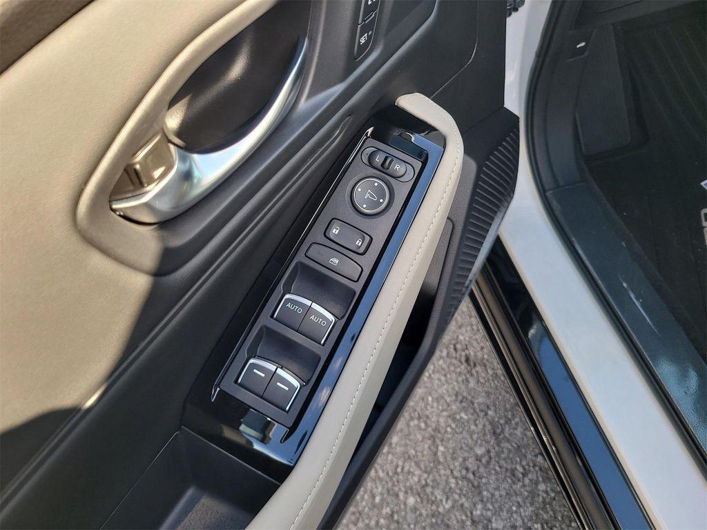 new 2025 Honda Accord Hybrid car, priced at $38,950