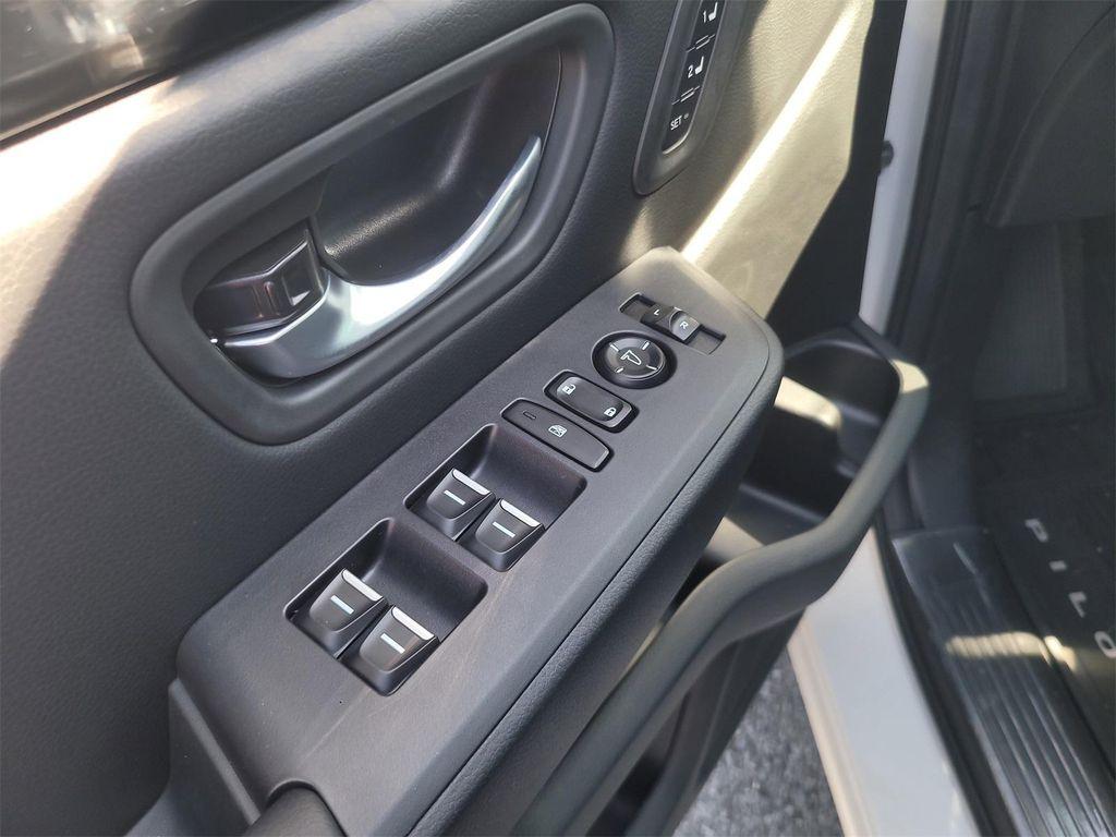 new 2025 Honda Pilot car, priced at $42,950