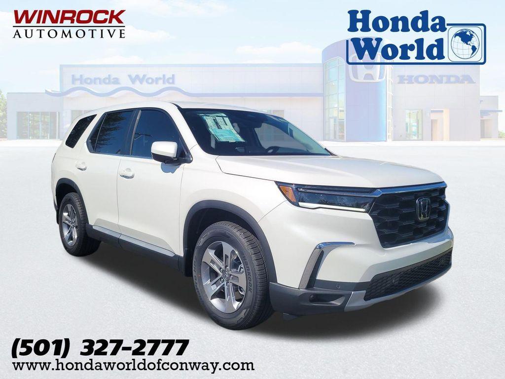 new 2025 Honda Pilot car, priced at $43,450