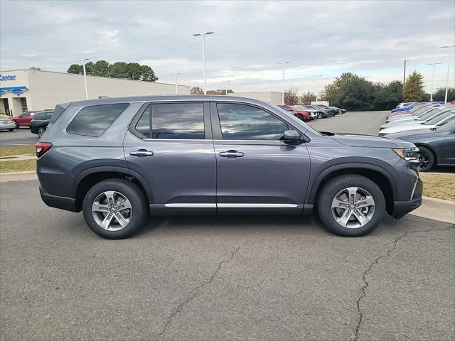 new 2025 Honda Pilot car, priced at $44,940